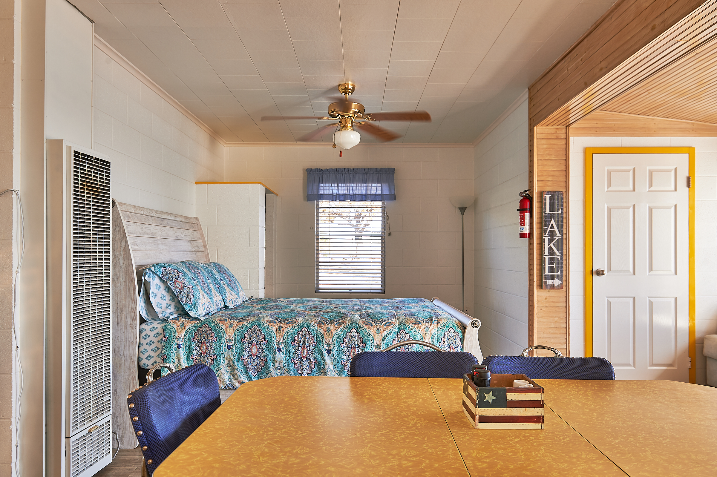 Bluebonnet Cabin Common Area and Closet